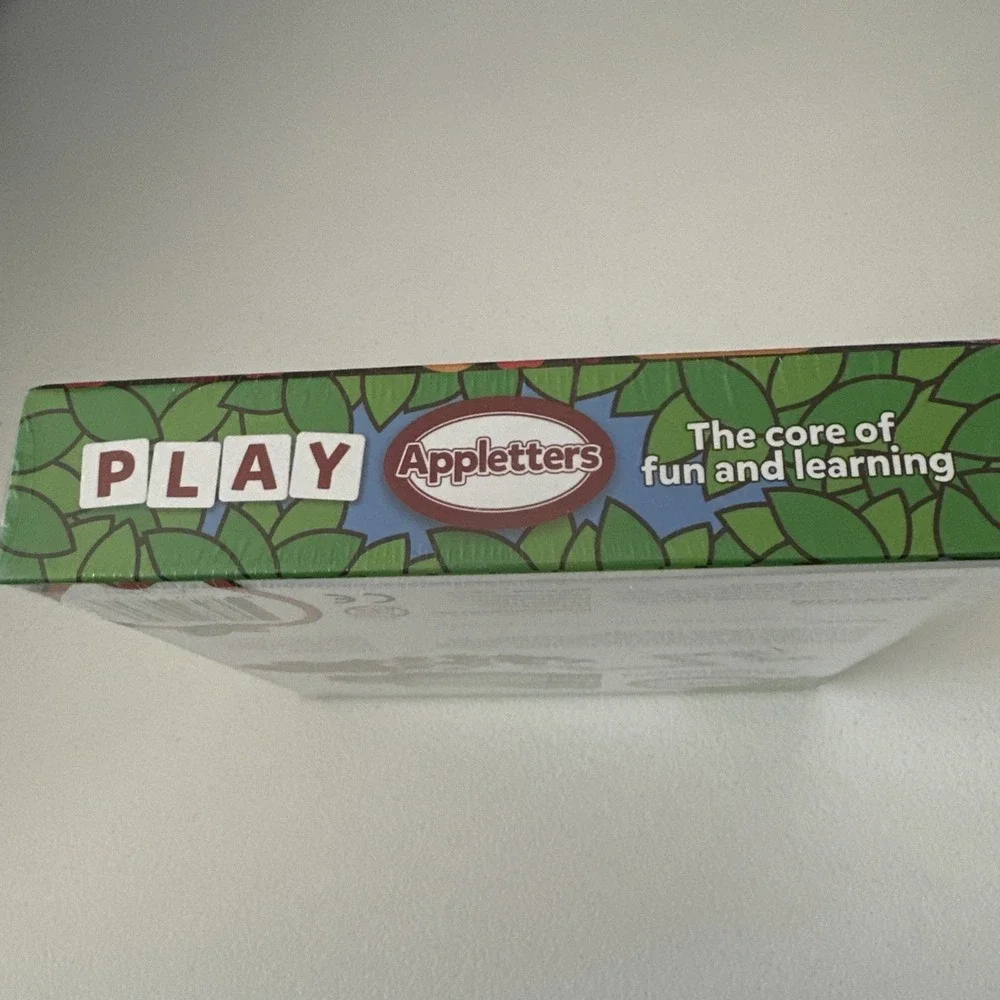 Appleletters Build a Word Worm Game by Bananagrams‎ Educational Family Game